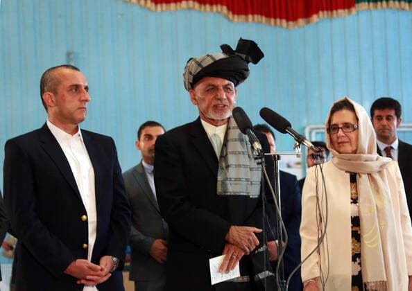 Bilder des Jahres 2019, News 09 September News Themen der Woche KW39 News Bilder des Tages (190928) -- KABUL, Sept. 28, 2019 (Xinhua) -- Afghan President and presidential candidate Mohammad Ashraf Ghani speaks after casting ballot at a polling center during presidential election in Kabul, capital of Afghanistan, Sept. 28, 2019. Afghanistan held presidential election on Saturday. (Xinhua Rahmatullah Alizadah) AFGHANISTAN-KABUL-PRESIDENTIAL ELECTION-VOTING 