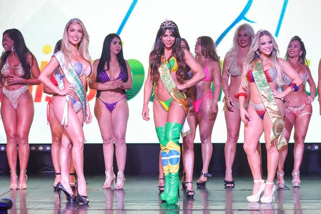 October 1, 2019, Cidade Do Mexico, Cidade do Mexico, Mexico: Winner Suzy Cortez (C) Jessica Lopes (R) Third place and Raysa Laura (L) Second place in the Miss Butt World contest at ForoTotal Play in Mexico City in the Mexican capital on Monday, 30. Cidade Do Mexico Mexico - ZUMAv122 20191001_zap_v122_011 Copyright: xWilliamxVolcovx
