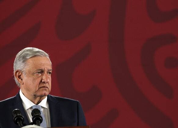 Mexiko, Präsident Manuel Lopez Obrador Pressekonferenz in Mexiko-Stadt The President of Mexico, Andres Manuel Lopez Obrador, takes part in a press conference in Mexico City, Mexico, 02 October 2019. Lopez Obrador recalled on Wednesday the student massacre committed 51 years ago by the Government in Tlatelolco Square and asked that the commemorative march take place peacefully through the capital. We ask everyone, especially those who are going to exercise their right to protest, to do so peacefully and without violence, he said in his daily press conference at the National Palace. President of Mexico calls for peaceful march on the anniversary of the 1968 massacre !ACHTUNG: NUR REDAKTIONELLE NUTZUNG!  Copyright: xMarioxGuzmánx MEX4689 20191002-637056340559729667
