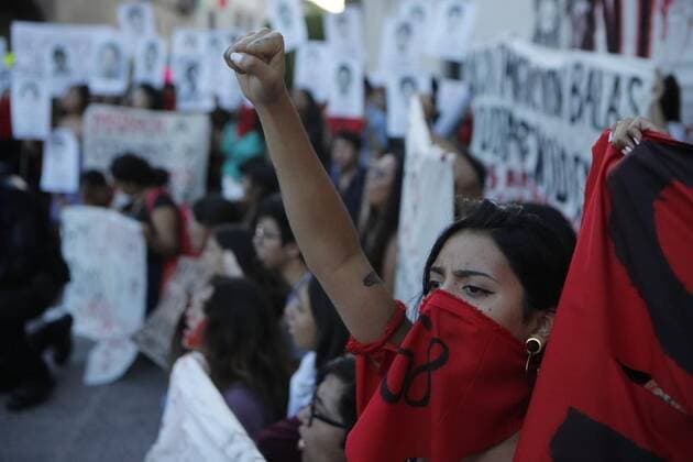 Mexiko, Demonstranten erinnern an das Massaker von Tlatelolco October 2, 2019: EUM20191002NAC75.JPG .QUERETARO, Qro., ProtestsProtestas-2 de octubre.- Un grupo de manifestantes, en su mayoria estudiantes de la Universidad Autonoma de Queretaro (UAQ), protestaron este 2 de octubre de 2019 en conmemoracion a 51 anos de la matanza ocurrida en Tlatelolco. Foto: Agencia EL UNIVERSAL Copyright: xElxUniversalx