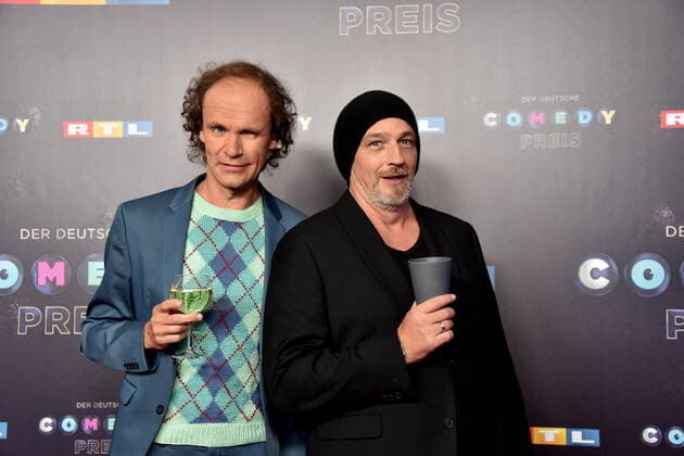 Comedian Olaf Schubert , l-r, und Torsten Sträter kommt am 02.10.2019 in Kölner zur Verleihung des 20. Deutschen Comedypreis 2019, er jährlich an Komiker, für Comedy-Shows und Moderationen verliehen.