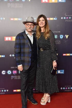 Horst Lichter mit Ehefrau Nada kommt am 02.10.2019 in Köln zur Verleihung des 20. Deutschen Comedypreis 2019, er wird jährlich an Komiker, für Comedy-Shows und Moderationen verliehen.
