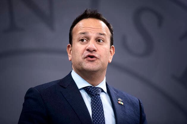 Irlands premierminister Leo Varadkar til pressemoede med statsminister Mette Frederiksen i Spejlsalen i Statsministeriet, fredag den 4. oktober 2019.. , Copenhagen Denmark *** Prime Minister of Ireland Leo Varadkar to press conference with Prime Minister Mette Frederiksen in the Mirror Hall of the Prime Minister, Friday, October 4, 2019, Copenhagen Denmark,  Copyright: RitzauxScanpix IdaxGuldbaekxArentsenx COP103 spdk20191004-150628-L