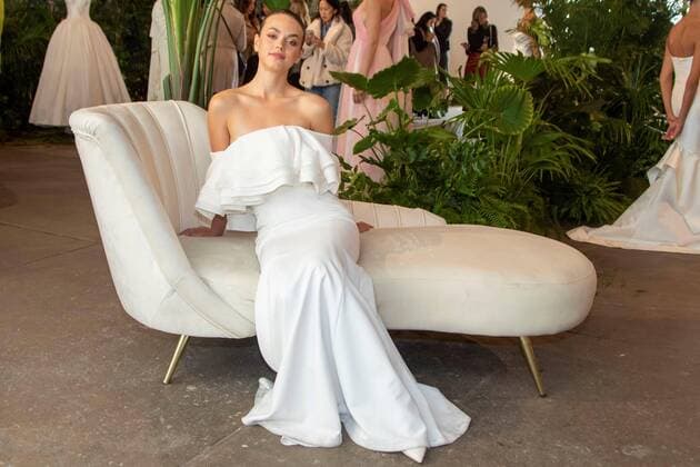 A model poses during the presentation of the collection Zac Posen for White , by US designer Zac Posen for Spanish company Pronovias, in New York, USA, 05 October 2019. Zac Posen presents collection for Pronovias !ACHTUNG: NUR REDAKTIONELLE NUTZUNG!  Copyright: xMiguelxRajmilx AME5887 20191005-637059126275084814