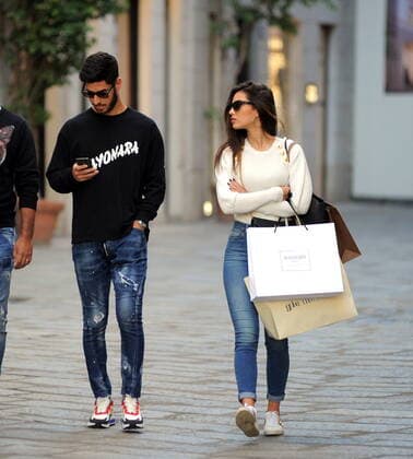 Milan, Marco Asensio and girlfriend Sandra Garal in the center Marco Asensio footballer of REAL MADRID and of the national SPAIN, caught walking around the downtown streets. Here he goes shopping in the streets of the fashion district with his girlfriend SANDRA GARAL. First by Gio Moretti, then by Dolce & Gabbana, then they notice the presence of the photographers and decide to return to the hotel.  Copyright: xMimmoxCarrierox xIPAx xMimmoxCarrierox