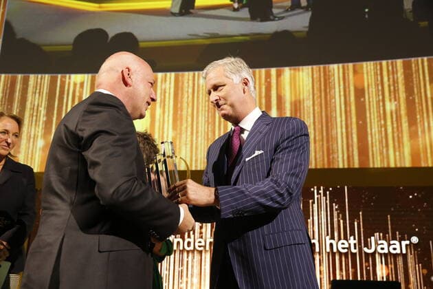 King Philippe - Filip of Belgium hands the trophy to winner Kinepolis co-CEO Eddy Duquenne at the award ceremony for the Onderneming van het Jaar (Dutch-speaking company of the year), Tuesday 08 October 2019, in Brussels.  NICOLASxMAETERLINCK 2410127