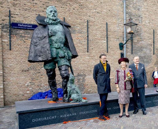 Bilder des Jahres 2019, Entertainment 10 Oktober Entertainment Themen der Woche KW41 Entertainment Bilder des Tages 09-10-2019 Dodrecht Princess Beatrix during the unveiling of a statue of Willem van Oranje in Dordrecht. The Prins Willem de Eerste Herinneringsstichting donated the statue to the city of Dordrecht.  Copyright: xPPEx
