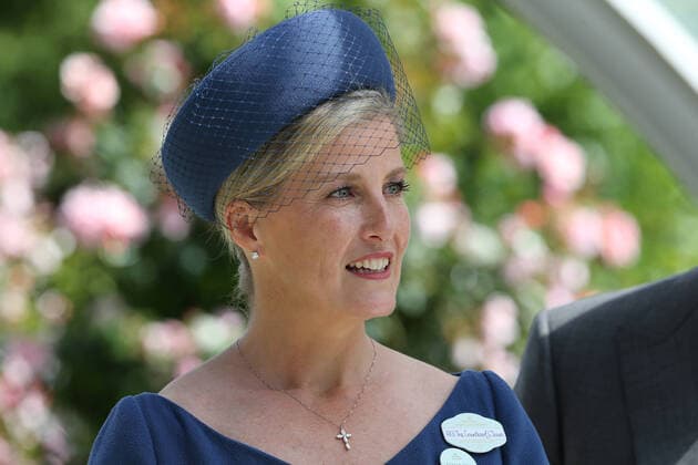 20.06.2019, Ascot, Windsor, GBR - HRH Sophie, Countess of Wessex. (Ascot, aussen, Aussenaufnahme, britisch, England, englisch, Europa, europaeisch, Graefin, Grossbritannien, Herzogin Sophie, Herzogin von Wessex, Portraet, Portrait, QF, Querformat, Rhys-Jones, Royal Ascot, Royals, Sophie Rhys-Jones, Westeuropa, Windsor) 190620D120ROYAL_ASCOT.JPG