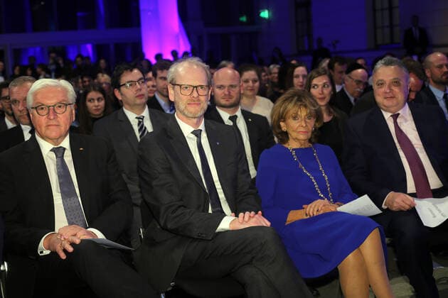 Bundespräsident Frank-Walter Steinmeier, Martin Michaelis (Direktor Jüdisches Museum), Charlotte Knobloch und Jeremy Issacharoff (Botschafter Israel) anlässlich der Verleihung der Ernst Ludwig Ehrlich Medaille im Jüdischen Museum in Berlin. snapshot-photography xN.Hochstein