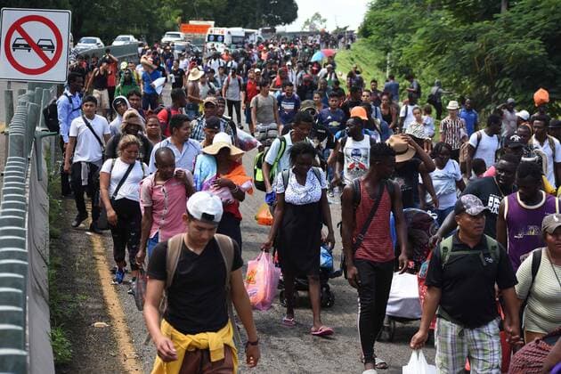 October 12, 2019: EUM20191012NAC12.JPG.TAPACHULA, Chis. MigrantsMigrantes-Caravana.- 12 de octubre de 2019. Caravana conformada por casi dos mil migrantes de Centroamerica, Cuba y Haiti salio por la manana de Tapachula, Chiapas, rumbo a la frontera con Estados Unidos. Foto: Agencia EL UNIVERSALEELG Copyright: xElxUniversalx