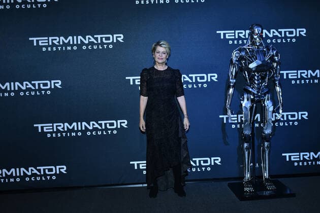 Terminator: Dark Fate Fan Event in Mexico MEXICO CITY, MEXICO - OCTOBER 13: Actress Linda Hamilton poses for photos during Terminator: Dark Fate Fan Event at Toreo Parque Central on October 13, 2019 in Mexico City, Mexico  Copyright: xCarlosxTischlerx EYE_1813