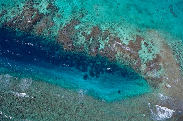 IMAGO Nature: Unsere Erde, Naturschutz, Naturschutzgebiete in Südamerika Aerial view of La Poza or the Tarpon Hole, Xkalac Reefs National Park, Caribbean Sea, Mesoamerican Reef System, Mexico, January  1527010 ClaudioxContreras