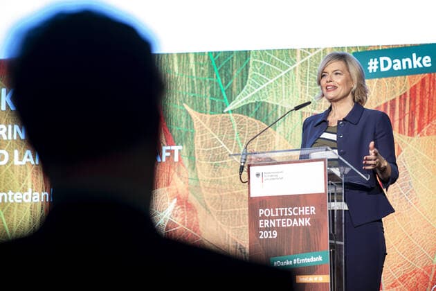 Bundeslandwirtschaftsministerin Julia Kloeckner, CDU, aufgenommen waehrend ihrer Rede zum Politischen Erntedank und der Verleihung der Professor-Niklas-Medaille im Bundesministerium fuer Ernaehrung und Landwirtschaft. Berlin, 15.10.2019. Berlin Germany