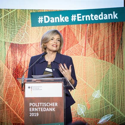 Bundeslandwirtschaftsministerin Julia Kloeckner, CDU, aufgenommen waehrend ihrer Rede zum Politischen Erntedank und der Verleihung der Professor-Niklas-Medaille im Bundesministerium fuer Ernaehrung und Landwirtschaft. Berlin, 15.10.2019. Berlin Germany