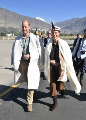 Bilder des Jahres 2019, Entertainment 10 Oktober . 16 10 2019. Pakistan. The Duke and Duchess of Cambridge during a visit to a village in the Valley of Chitral in Northern Pakistan on day three of their Royal Tour to Pakistan.  xPoolx xi-Imagesx IIM-20281-0003
