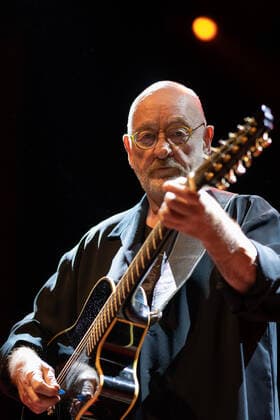 October 15, 2019, Boulder, Colorado, U.S: Rock and Roll Hall of Fame inductee DAVE MASON performs. Boulder U.S. - ZUMAm92_ 20191015_zap_m92_012 Copyright: xDonxSeniaxMurrayx