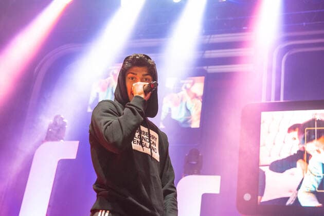 Rüsselsheimer Rapper MERO zieht Jugendliche in die Ludwigsburger MHP-Arena - Impressionen vom Konzert Rapper MERO zieht Jugendliche in die Ludwigsburger MHP-Arena - Impressionen vom Konzert, 71636 Ludwigsburg, Deutschland Copyright: 7aktuellx xNilsxReeh