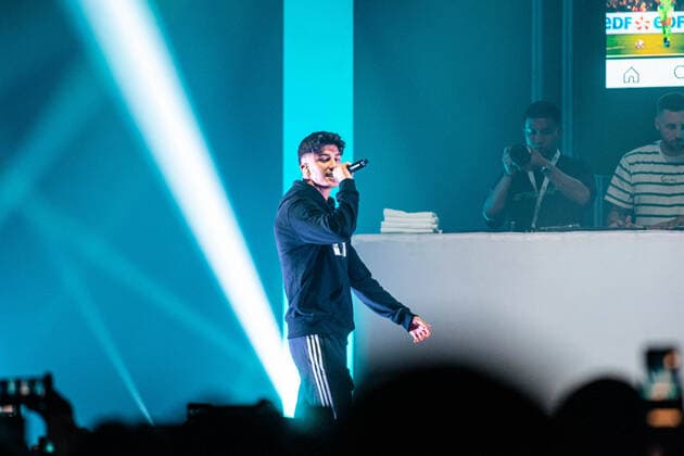 Rüsselsheimer Rapper MERO zieht Jugendliche in die Ludwigsburger MHP-Arena - Impressionen vom Konzert Rapper MERO zieht Jugendliche in die Ludwigsburger MHP-Arena - Impressionen vom Konzert, 71636 Ludwigsburg, Deutschland Copyright: 7aktuellx xNilsxReeh