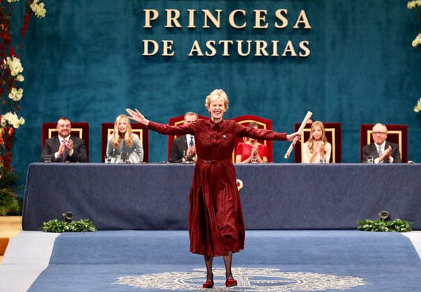 18-10-2019 Ceremony Queen Letizia and Princess Leonor and Princesss Sofia and King Felipe and Siri Hustvedt during the award ceremony with the winners of the 2019 Princess Asturias awards in Oviedo, Spain. No Spain  Copyright: xPPEx