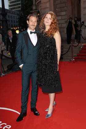 David Rott mit seiner Ehefrau Elena Rott bei der Verleihung Hessischer Film- und Kinopreis am 18.10.2019 in Frankfurt a. Main Hessischer Filmpreis 2019 in Frankfurt