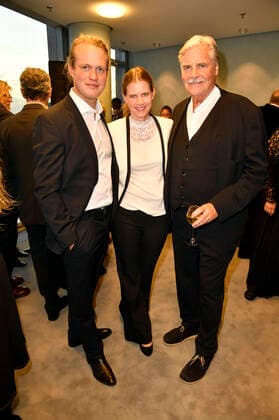Tom Sommerlatte, Iris Sommerlatte und Peter Simonischek beim Vorempfang zur 30. Verleihung des Hessischen Film- und Kinopreises 2019 in der Helaba im Main Tower. Frankfurt, 18.10.2019