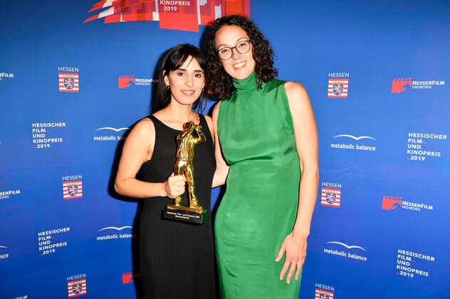 Maryam Zaree und Angela Dorn-Rancke bei der 30. Verleihung des Hessischen Film- und Kinopreises 2019 in der Alten Oper. Frankfurt, 18.10.2019