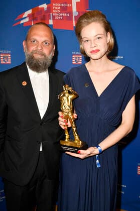 Wolfgang Fischer und Emma Bading bei der 30. Verleihung des Hessischen Film- und Kinopreises 2019 in der Alten Oper. Frankfurt, 18.10.2019