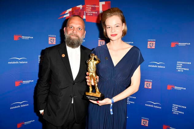 Wolfgang Fischer und Emma Bading bei der 30. Verleihung des Hessischen Film- und Kinopreises 2019 in der Alten Oper. Frankfurt, 18.10.2019