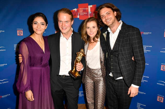 Pegah Ferydoni, Tom Sommerlatte, Karin Hanczewski und Sebastian Fräsdorf bei der 30. Verleihung des Hessischen Film- und Kinopreises 2019 in der Alten Oper. Frankfurt, 18.10.2019