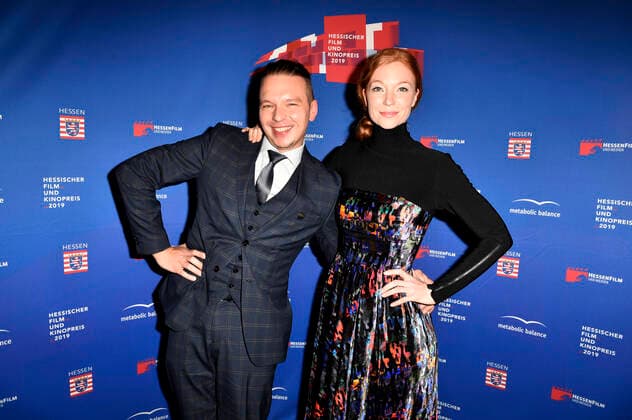Marleen Lohse mit Begleitung bei der 30. Verleihung des Hessischen Film- und Kinopreises 2019 in der Alten Oper. Frankfurt, 18.10.2019