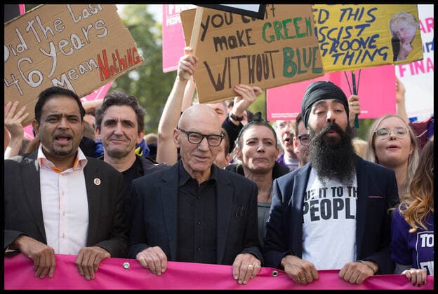 Bilder des Jahres 2019, Entertainment 10 Oktober Entertainment Themen der Woche KW42 Entertainment Bilder des Tages . 19 10 2019. London, United Kingdom. Together for the Final Say March.  xMartynxWheatleyx xi-Imagesx IIM-20294-0005