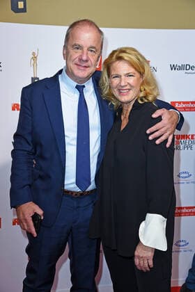 Hubertus Meyer-Burckhardt mit Ehefrau Dorothee Meyer-Burckhardt bei der der 13. Verleihung der GOLDENEN BILD der FRAU im Stage Operettenhaus in Hamburg am 23.10.2019