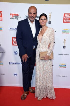 Jay Alexander mit Ehefrau Vanessa Pfitzenmeier bei der der 13. Verleihung der GOLDENEN BILD der FRAU im Stage Operettenhaus in Hamburg am 23.10.2019