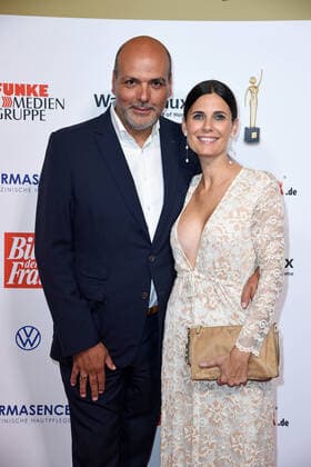 Jay Alexander mit Ehefrau Vanessa Pfitzenmeier bei der der 13. Verleihung der GOLDENEN BILD der FRAU im Stage Operettenhaus in Hamburg am 23.10.2019