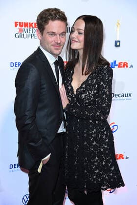 Joscha Kiefer mit Ehefrau Kristina Doerfer bei der der 13. Verleihung der GOLDENEN BILD der FRAU im Stage Operettenhaus in Hamburg am 23.10.2019