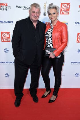 Heinz Hoenig mit Ehefrau Annika Kaersten-Hoenig bei der der 13. Verleihung der GOLDENEN BILD der FRAU im Stage Operettenhaus in Hamburg am 23.10.2019