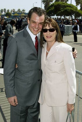 Danny Huston & Anjelica Huston Actors & Brother & Sister 18th Independent Spirit Awards Santa Monica Beach, Santa Monica, Los Angeles, USA 22 March 2003  Copyright: MaryxEvansxAllstarxGrahamxWhitbyxBoot 12236463