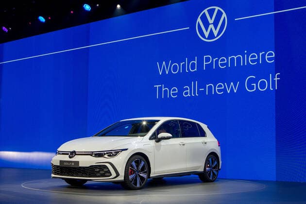 24.10.2019, xtgx, Wirtschaft Auto, Volkswagen - Weltpremiere Vorstellung Golf VIII 8 acht emspor, v.l. Vorstellung des neuen Golf Wolfsburg