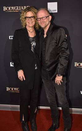 Musikproduzent Prof Dieter Falk mit seiner Frau Angelika kommt zur Premiere und Tourneestart des Musicals BODYGUARD in den Musical Dome am 24.10.2019 in Köln