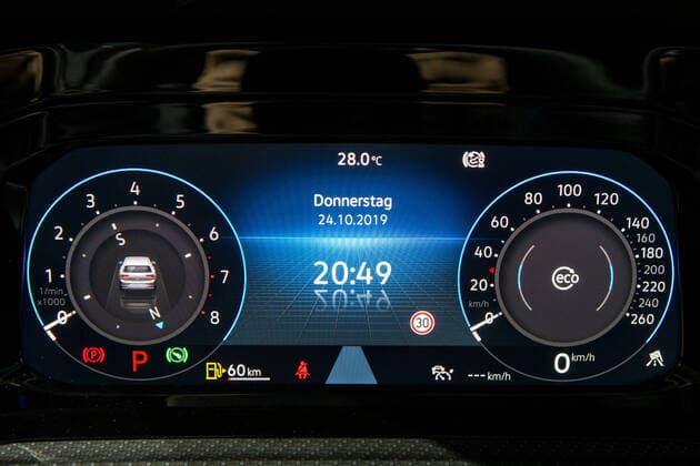 24.10.2019, xtgx, Wirtschaft Auto, Volkswagen - Weltpremiere Vorstellung Golf VIII 8 acht emspor, v.l. digitale Anzeigen und Tacho im Golf 8 Wolfsburg