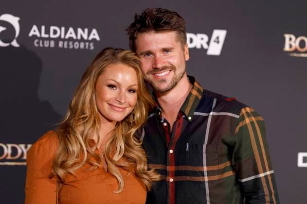 Jana Julie Kilka Schölermann mit Ehemann Thore Schölermann bei der Premiere von Bodyguard - Das Musical im Mucial Dome. Köln, 24.10.2019