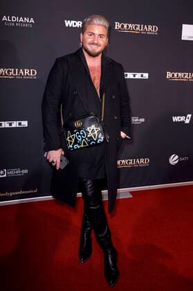 Justus Toussis bei der Premiere von Bodyguard - Das Musical im Mucial Dome. Köln, 24.10.2019