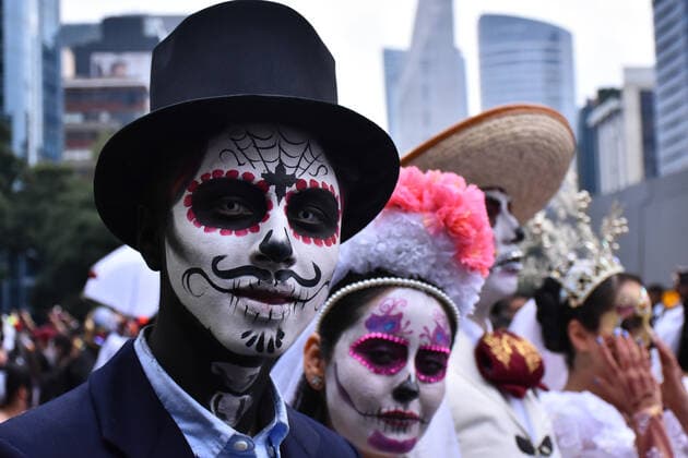 Catrinas Parade to celebrate Day of the Dead in Mexico MEXICO CITY, MEXICO - OCTOBER 26: Participants take part during The Mega parade of Catrinas as part of celebration of Mexican tradition Day of the Dead ˜Dia de Muertos™ at Reforma Avenue on October 26, 2019 in Mexico City, Mexico. The Day of the Dead Celebration was named in 2003 by UNESCO Intangible Cultural Heritage of Humanity  Copyright: xCarlosxTischlerx EYE_7676