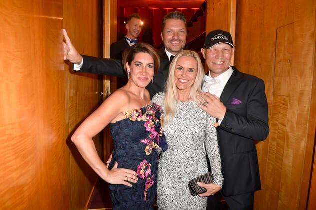 Bilder des Jahres 2019, Entertainment 10 Oktober Alice Krüger, Hardy Krüger Jr., Patricia Schulz und Axel Schulz beim 25. Leipziger Opernball 2019 in der Oper Leipzig. Leipzig, 26.10.2019 *** Alice Krüger, Hardy Krüger Jr , Patricia Schulz and Axel Schulz at the 25 Leipzig Opera Ball 2019 at the Leipzig Opera Leipzig, 26 10 2019 Foto:xF.xKernx xFuturexImage