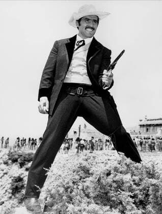 Mario Adorf Characters: Frederick Santer Film: Winnetou; Winnetou - 1. Teil (DE IT YU 1963) Titel Auch: Winnetou - 1. Teil Director: Harald Reinl 11 December 1963  Copyright: MaryxEvansxAFxArchive 12081943 editorial use only