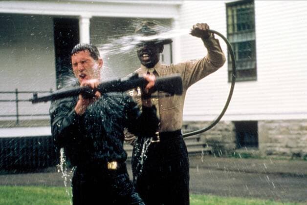 OSCARS. Bester Nebendarsteller. Preisträger 1981-1990 Richard Gere & Louis Gossett Jr. Characters: Zack Mayo, Gunnery Sergeant Emil Foley Film: An Officer And A Gentleman (1982) Director: Taylor Hackford 28 July 1982 Licensed by CHANNEL 5 BROADCASTING. Five Stills: 0207 550 5509. Free for editorial press and listings use in connection with the current broadcast of Channel 5 programmes only. This Image may only be reproduced with the prior written consent of Channel 5. Not for any form of advertising, internet use or in connection with the sale of any product.  Copyright: MaryxEvansxAFxArchivexLorimar 12459471 editorial use only