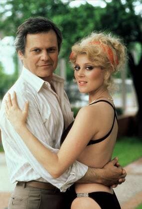 Ken Kercheval & Audrey Landers Characters: Cliff Barnes & Afton Cooper Television: Dallas (TV-Serie) Usa 1978-1991, 01 October 1982  Copyright: MaryxEvansxAFxArchivexLorimar 12464710 editorial use only