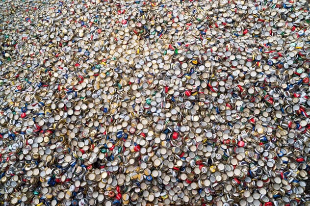 IMAGO Nature: Unsere Erde, Umweltverträgliche Herausforderungen des 21. Jahrhunderts, Recycling Weltrekord erneut geknackt: 16,5 Millionen Kronkorken für den guten Zweck Kronkorken Kronkorkenaktion Kronkorkensammelaktion Kronkorken-Sammelaktion Kronkorken sammeln für die Forschung Hilfsfond Darmkrebs Blech guter Zweck Sammelrekord Weltrekord erneut geknackt: 16,5 Millionen Kronkorken für den guten Zweck Hilfsfond 32,8 Tonnen Blech Weißblech Metall Recycling Abfall Müll Wadersloh NRW Nordrhein-Westfalen Deutschland Germany *** World record again broken 16.5 million crown corks for a good cause Kronkorken Kronkorken Kronkorkensammelaktion Kronkorkensammelaktion Kronkorken Sammelaktion Kronkorken Sammelaktion Kronkorken Collection campaign Kronkorken sammelnken für die Forschung Hilfsfond Darmkrebs Blech guter Zweck Sammelrekord World record again broken 16.5 million crown corks for a good cause Hilfsfond 32.8 tonnes Blech Wei Copyright: xAchimxDuwentäster teamworkx
