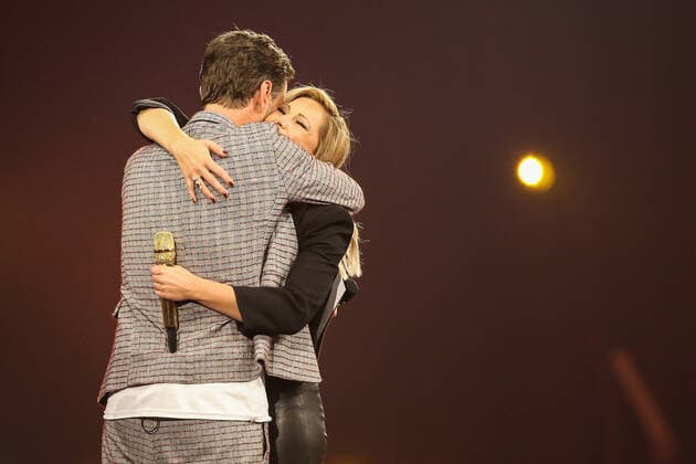 Bilder des Jahres 2019, Entertainment 11 November Entertainment Themen der Woche KW44 Schlagerbooom - Das internationale Schlagerfest am 02.11.2019 in der Westfalenhalle in Dortmund Helene Fischer umarmt Florian Silbereisen Foto: osnapix Schlagerbooom 2019 - Das internationale Schlagerfest *** Schlagerbooom The international Schlagerfest on 02 11 2019 in the Westfalenhalle in Dortmund Helene Fischer embraces Florian Silbereisen Photo osnapix Schlagerbooom 2019 The international Schlagerfest MH