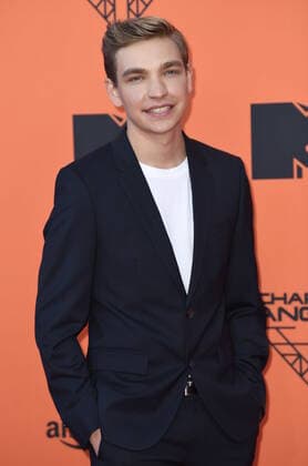 November 3, 2019, Seville, Andalusia, Spain: 2019 MTV Europe Music Awards (EMAs) held at the FIBES Conference and Exhibition Centre - Arrivals..Featuring: Paul-Lino.Where: Seville, Andalusia, Spain.When: 03 Nov 2019.Credit: Sean ThorntonCover Images Seville Spain - ZUMAc218 20191103_zia_c218_023 Copyright: xCOVERxImagesx